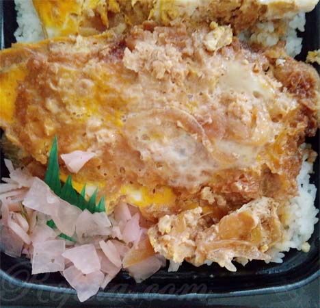 ロピアデカ盛り弁当ロースかつ3
