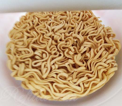 ベース焼きそば旨辛4