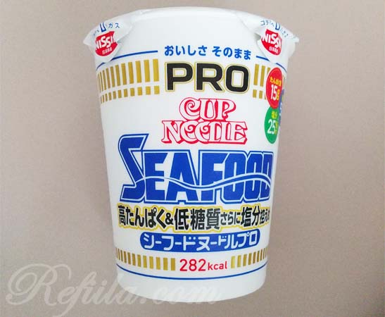 カップヌードルPROシーフード1