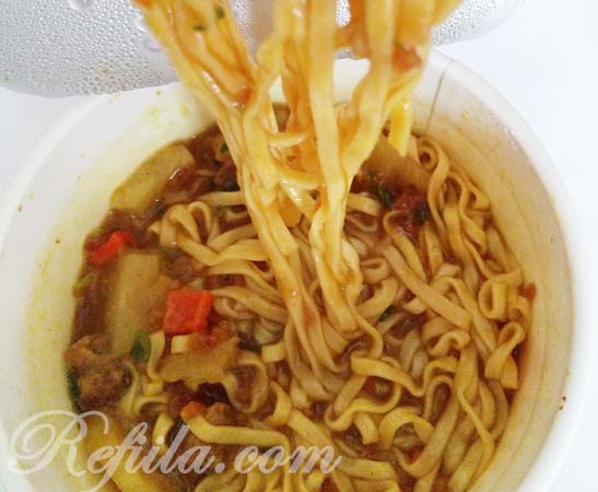 カップヌードルPROカレー4